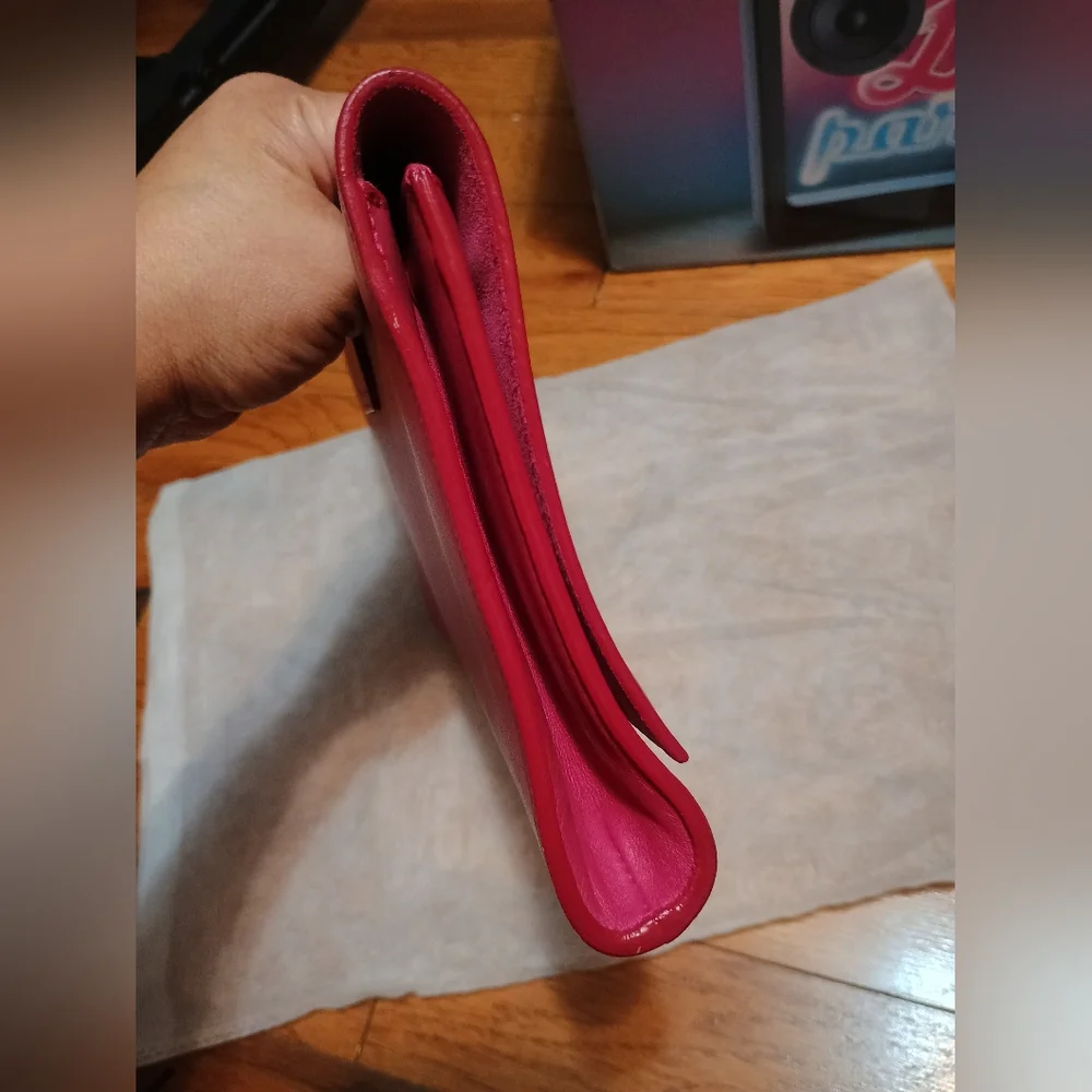 YSL Fuchsia/Pink Clutch with Gold plated Y, W/COA. - Picture 4 of 11